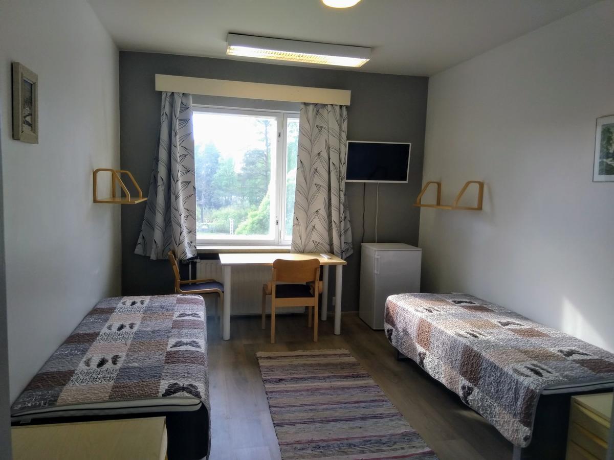 Hostel Vanha Koulu Monola Esterno foto