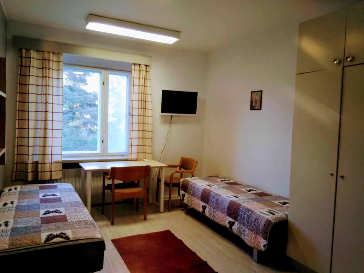 Hostel Vanha Koulu Monola Esterno foto