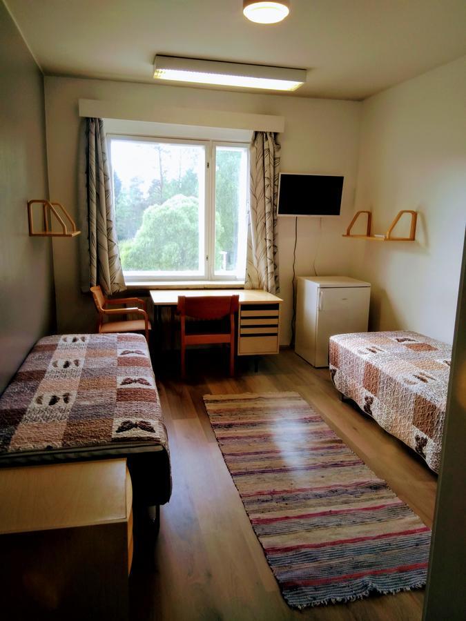 Hostel Vanha Koulu Monola Esterno foto