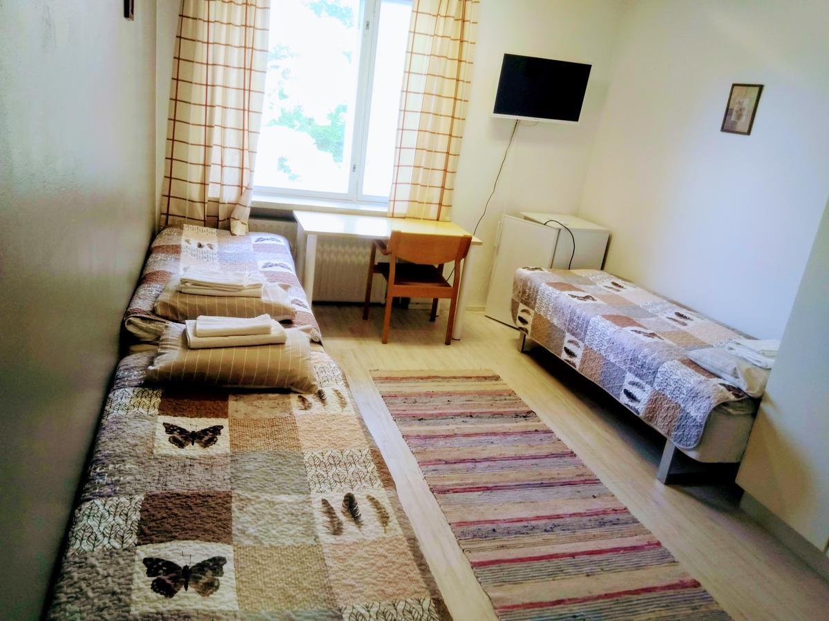 Hostel Vanha Koulu Monola Esterno foto