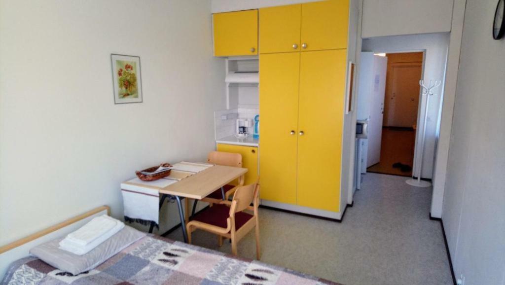Hostel Vanha Koulu Monola Esterno foto